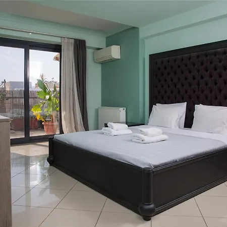 Spacious Modern With Great Rooftop View Apartment
